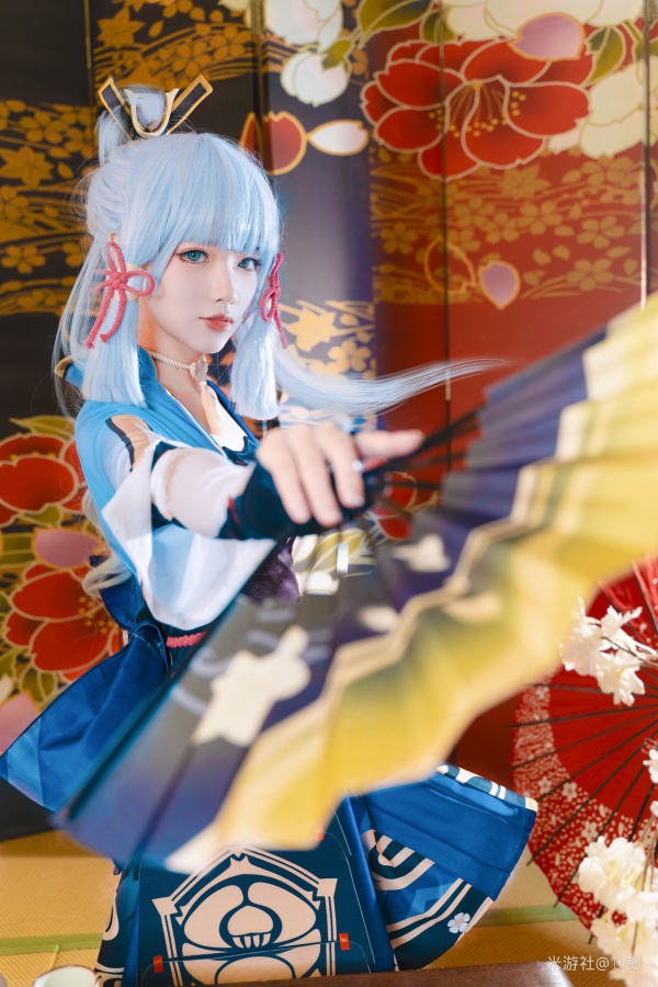 原神神里绫华性感小美女同人cos图