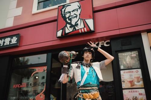 天涯明月刀手游神刀大佬团闪现KFC!