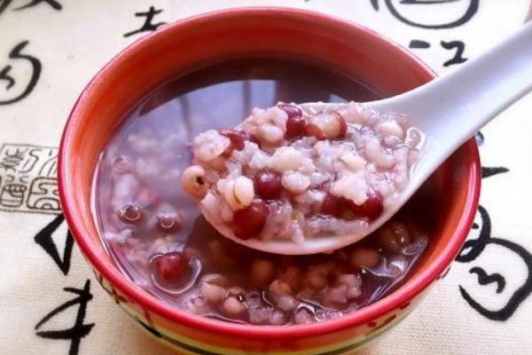 红豆薏米粥能减肥吗 红豆薏米粥要放大米吗