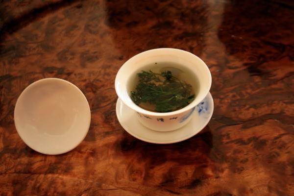白蒿茶的功效与作用 鲜白蒿怎么做成茶