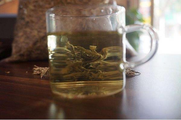 艾叶茶的功效与作用 艾叶茶的制作方法