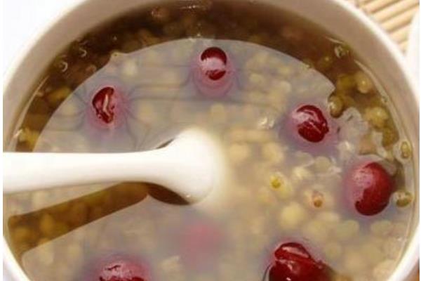 红枣绿豆汤的功效与作用 红枣绿豆汤的做法