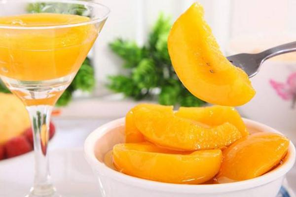 黄桃罐头的功效与作用 黄桃罐头水可以喝吗