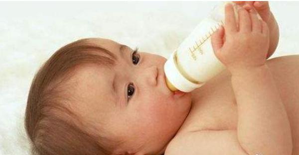 婴儿几个月能喝鲜羊奶 一斤羊奶应该掺多少水