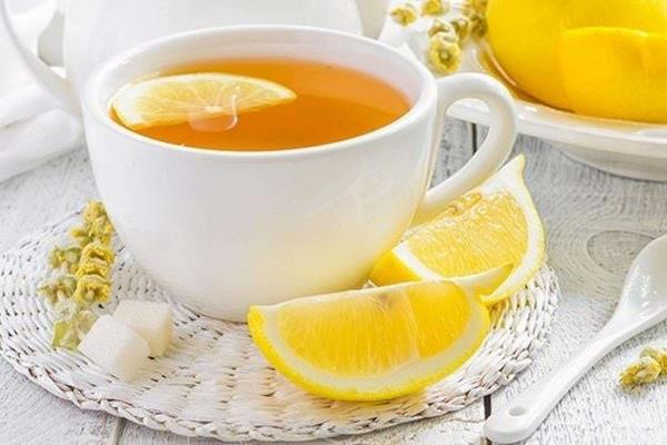 早上、晚上、白天喝柠檬水好吗 蜂蜜柠檬水什么时候喝最好
