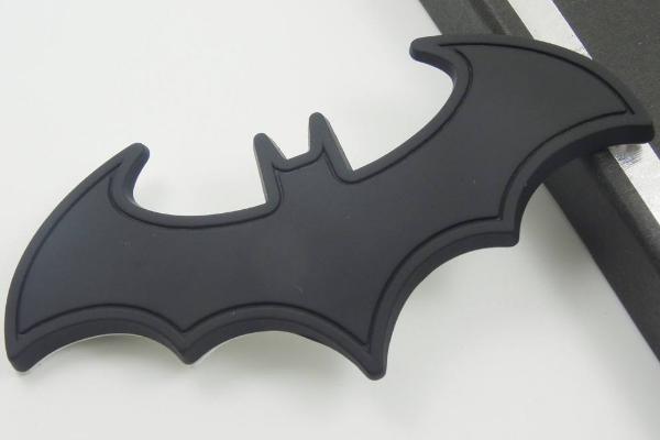 蝙蝠标志是什么车 一只蝙蝠logo的车是什么品牌