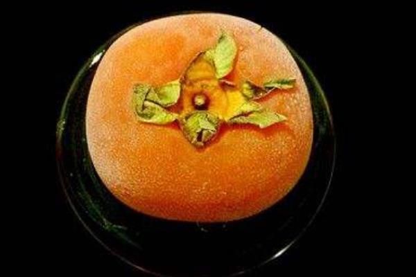 柿子和花生能一起吃吗 柿子吃多了会怎么样