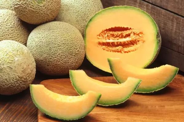 哈密瓜和香瓜的区别是什么 绿色果肉哈密瓜叫什么