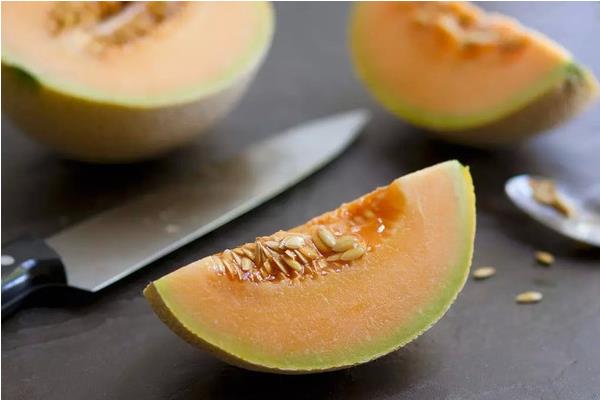 哺乳期可以吃哈密瓜吗 月经期可以吃哈密瓜吗