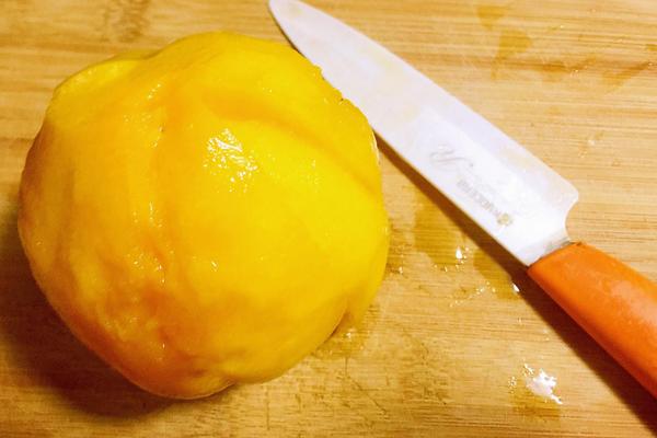 黄桃怎么保存 黄桃能放冰箱吗