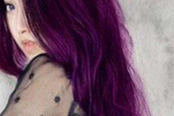 葡萄紫头发适合哪些人群 葡萄紫是什么样的颜色