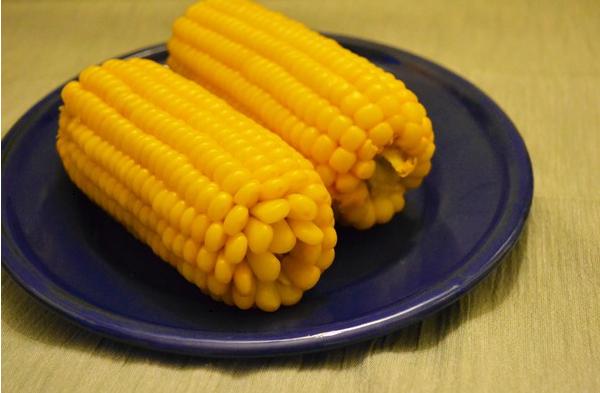 玉米煮熟了可以放多久 玉米有股酸味还能吃吗