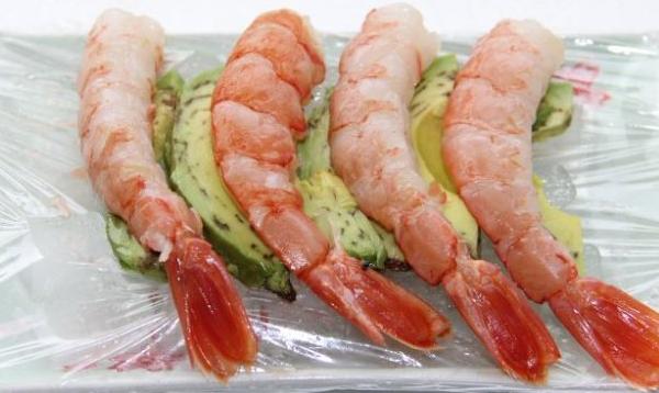 阿根廷红虾怎么做好吃又简单 阿根廷红虾为什么去头