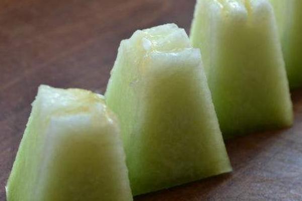 白兰瓜和香瓜的区别是什么 白兰瓜如何的挑选