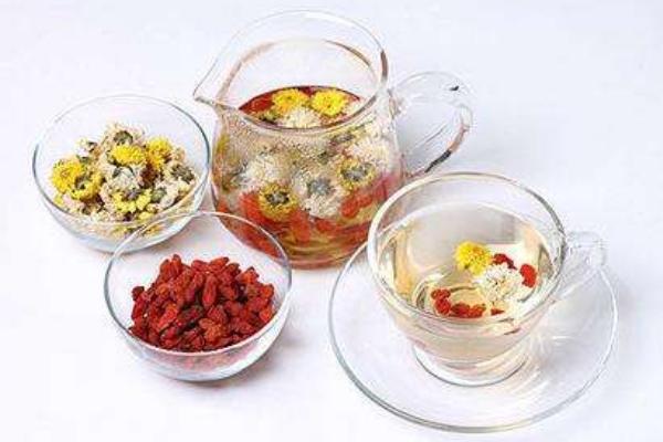 喝菊花枸杞茶有什么好处 菊花枸杞茶的泡法