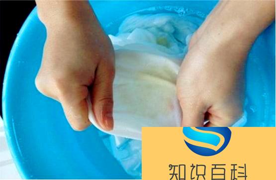 白衣服发黄怎么办