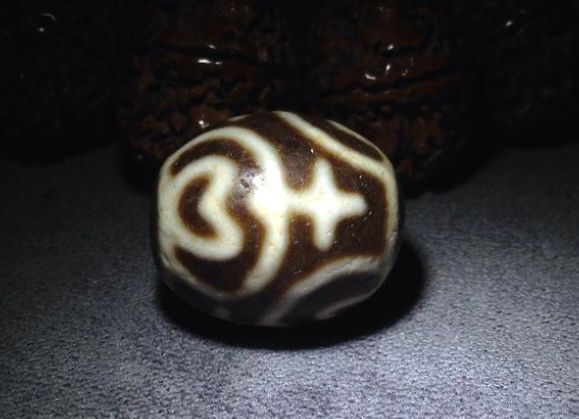 天珠宝瓶的寓意及功效 宝瓶天珠怎么戴