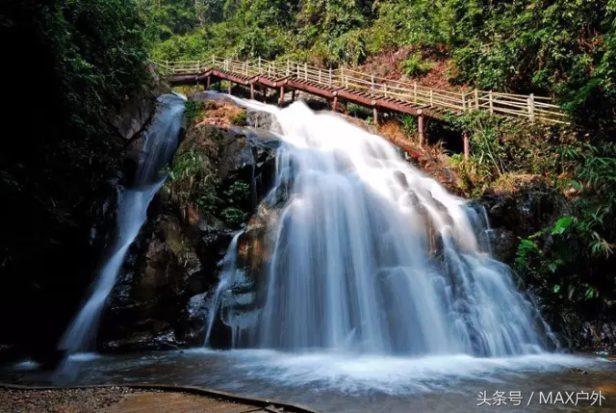 中国最好玩最有名的漂流区（盘点中国十大漂流排行榜）