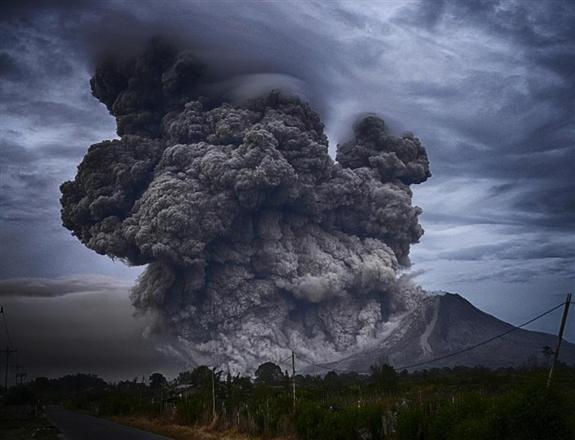 世界火山最多的洲是哪个洲（火山多为东北带来哪些好处和坏处）