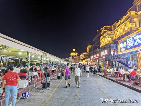 长沙夜市一条街最出名的地方在哪里（外地来长沙必打卡的夜宵街）