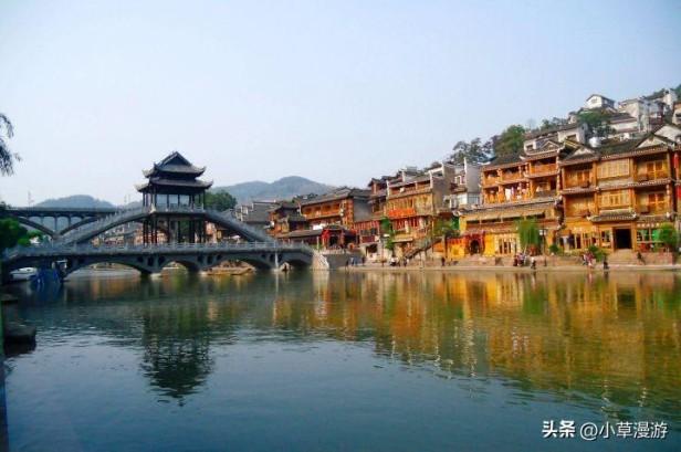 中国有哪些古镇值得去玩？国内最值得一游的14个古镇推荐