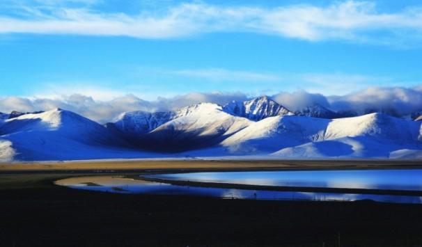 中国十大最美湖泊（带你领略最漂亮的十个湖泊）