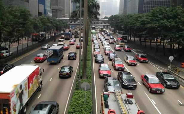 香港为什么不改成靠右行驶呢（内地驾照在香港能通行吗）