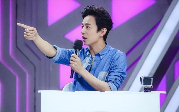 湖南主持人李维嘉简介个人资料（一夜消失李维嘉到底经历了什么）