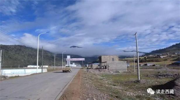 西藏类乌齐县城海拔多少米（类乌齐是一个宜农宜牧的好地方）