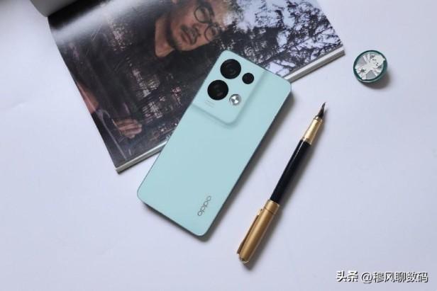 目前opporeno8怎么样值得买吗（OPPO Reno8降了820元）