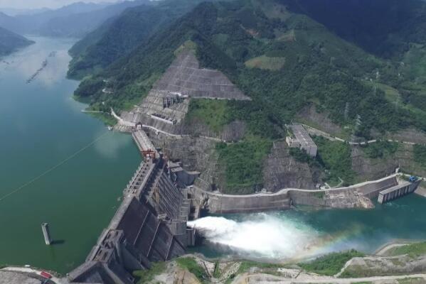 中国十大水电站排名一览（白鹤滩入榜三峡水电站居第一）