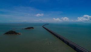 中国最长的跨海大桥