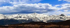 梅里雪山海拔为多少米