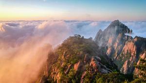 云南最高的山峰是什么山