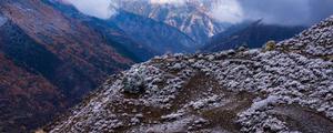 红军爬的雪山是哪座雪山