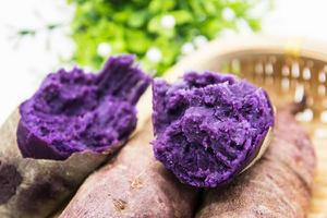 紫薯和红薯哪个更减肥 红薯好还是紫薯好