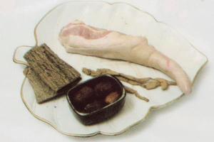 杜仲猪尾汤的功效与作用 杜仲猪尾汤的做法