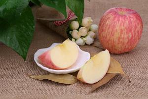 红富士苹果和黄元帅的区别是什么（哪个好） 红富士苹果煮水的功效