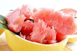 红心柚怎么吃 红心柚的营养价值