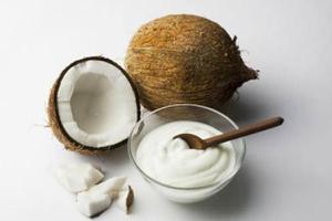 椰子油怎么用 椰子油护发的正确方法