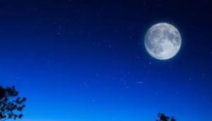 静夜风起云遮月下一句是什么，用一句话形容月亮很漂亮