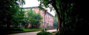 天津外国语学院是几本 上海外国语大学校园内设备