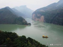我国长江三峡是哪三峡的总称（三峡瞿塘峡、巫峡和西陵峡）