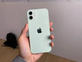 iphone苹果13跟12的区别哪个更值得入手（两款手机外观和手感配置分析）